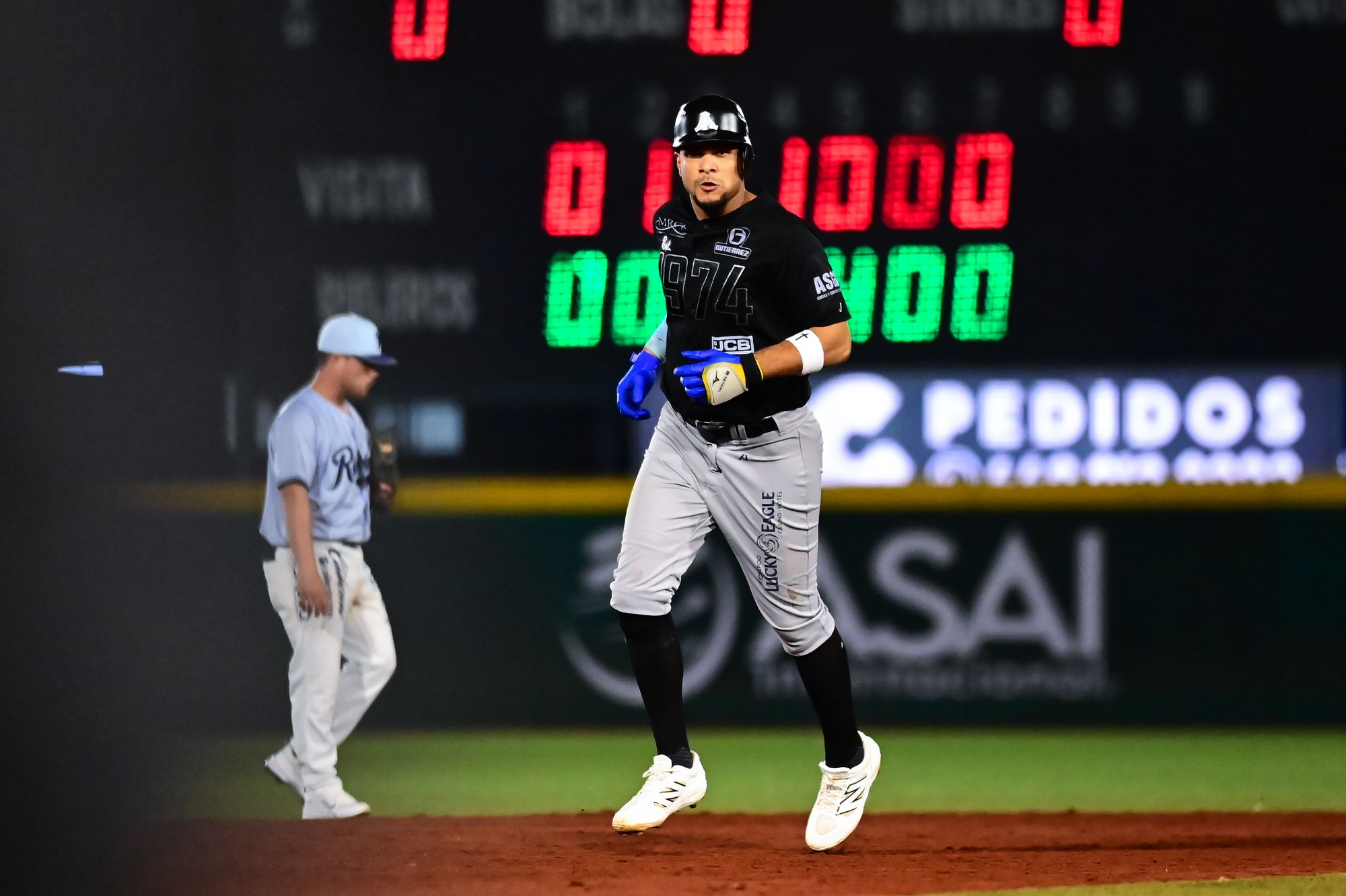 ACEREROS TIENE INNING GRANDE EN LA OCTAVA Y GANA DUELO DE OFENSIVAS