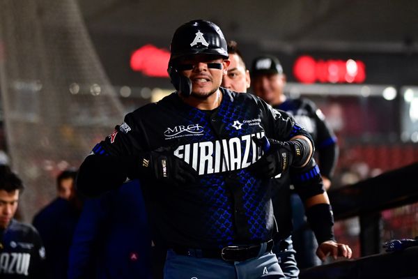 TRIUNFO DRAMÁTICO DE LA FURIA AZUL