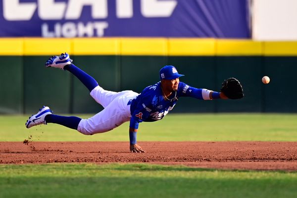 ALGODONEROS ASEGURA LA SERIE