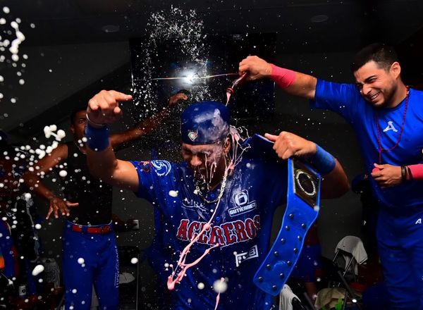 GRAND SLAM DE RYAN HERNÁNDEZ Y BATEO OPORTUNO DE LEO HERAS, ACEREROS GANA
